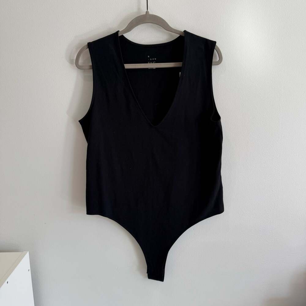 NWT XL A NEW DAY Black V-neck Bodysuit